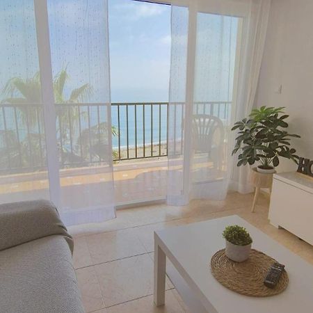 Apartamento Con Piscina En La Primera Linea De Playa De Fuengirola Dış mekan fotoğraf