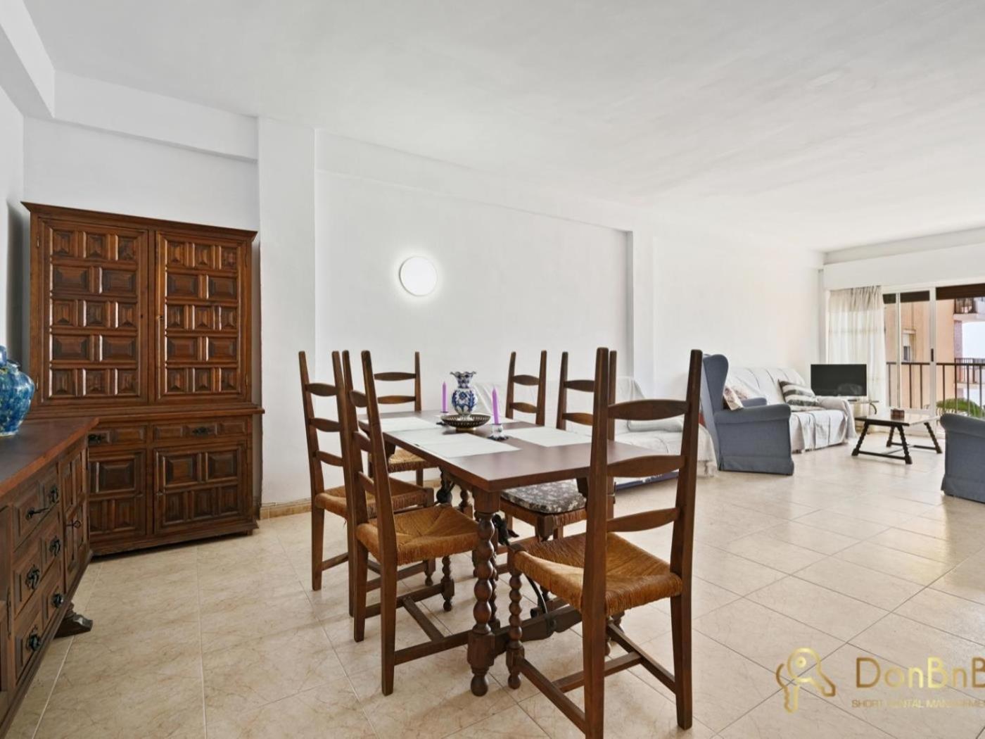 Apartamento Con Piscina En La Primera Linea De Playa De Fuengirola Oda fotoğraf